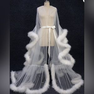 Hollywood Feather Robe